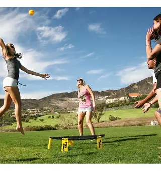 Spikeball Morsom aktivitet til skole og fritid